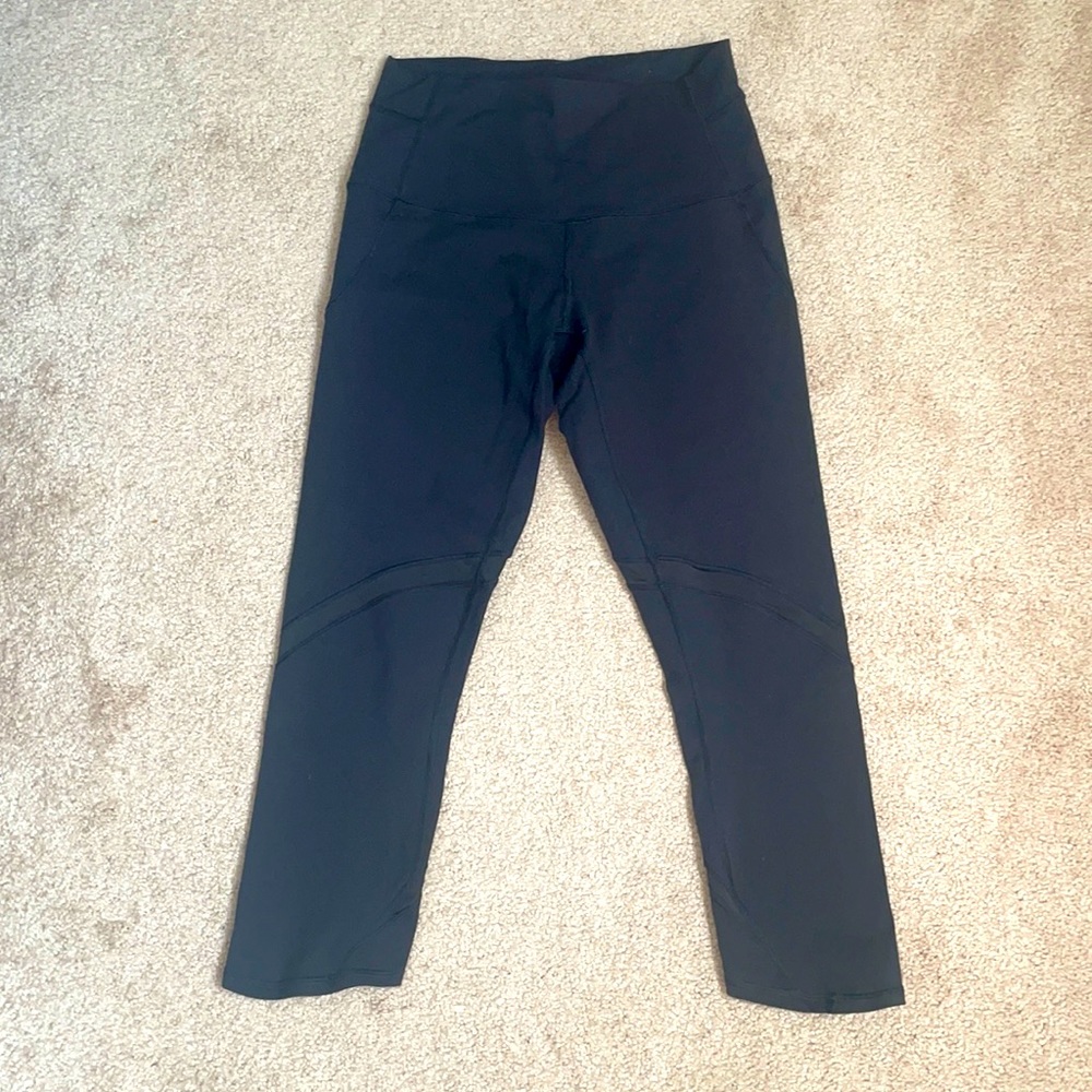 Lululemon Capri workout tights Sz.6